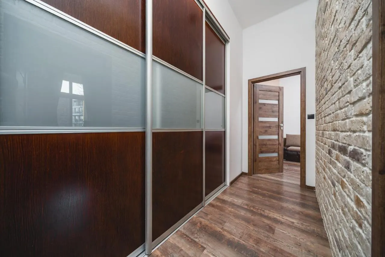Riverside City Center Apartment With Classic Vibes - By Upstairs Krakow